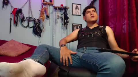 Diego Castell online show from November 2025 01:37:02 PM