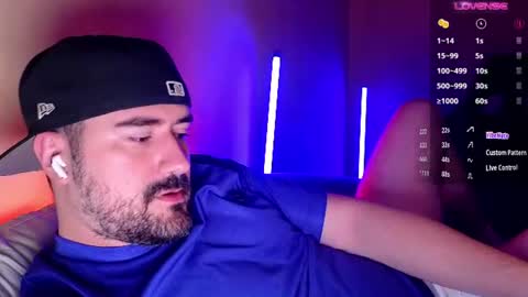 Snapshot of dom__theo chatting on August 2026 04:44:02 AM Theo online show from August 2026 04:44:02 AM