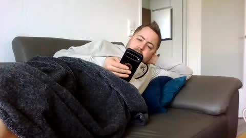 dombio_12 online show from March 2026 01:13:02 PM