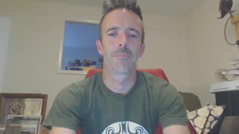 Snapshot of dombolio chatting on October 2025 03:43:01 PM Dombol online show from October 2025 03:43:01 PM