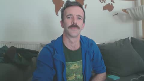 Snapshot of dombolio chatting on March 2026 04:01:01 PM Dombol online show from March 2026 04:01:01 PM