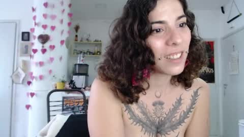 Snapshot of domenica_dos_ouros chatting on May 2026 05:54:02 PM sweet domme online show from May 2026 05:54:02 PM