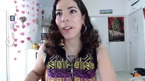 Snapshot of domenica_dos_ouros chatting on May 2026 01:51:02 PM sweet domme online show from May 2026 01:51:02 PM
