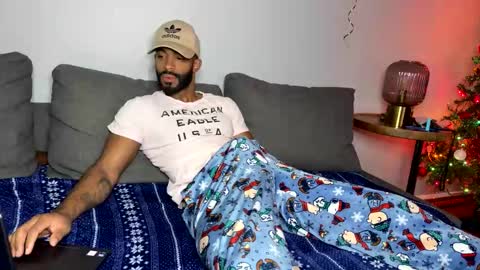 Domi online show from December 2025 10:11:02 AM