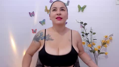 domi  online show from February 2025 12:48:02 PM