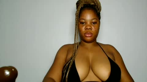 Snapshot of domina_veloura27 chatting on July 2026 10:32:01 AM laura online show from July 2026 10:32:01 AM