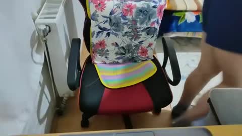 dominantboy77 online show from February 2025 10:26:01 PM