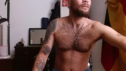 Snapshot of dominantthewolf chatting on June 2026 05:06:01 PM Logan - INDEPENDET MODEL online show from June 2026 05:06:01 PM