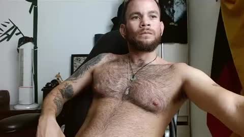 Snapshot of dominantthewolf chatting on July 2026 12:19:01 PM Logan - INDEPENDET MODEL online show from July 2026 12:19:01 PM