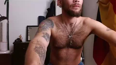 Snapshot of dominantthewolf chatting on July 2026 11:34:01 AM Logan - INDEPENDET MODEL online show from July 2026 11:34:01 AM