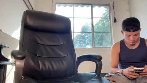 Snapshot of dominic_brand chatting on January 2026 07:59:01 PM Brandon online show from January 2026 07:59:01 PM