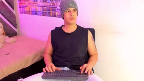 DOMI online show from March 2026 04:18:01 AM