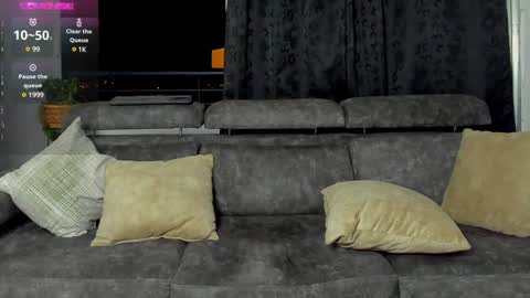 SANTI  independent model online show from January 2025 05:11:01 AM