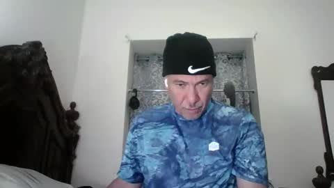 Snapshot of dominicanorico chatting on May 2026 02:42:01 AM luis online show from May 2026 02:42:01 AM