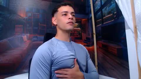 Dominic online show from October 2025 07:14:01 PM