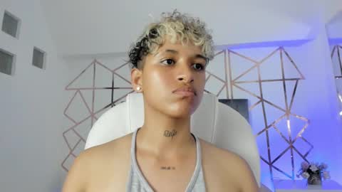 Dominick  online show from January 2025 11:46:01 PM