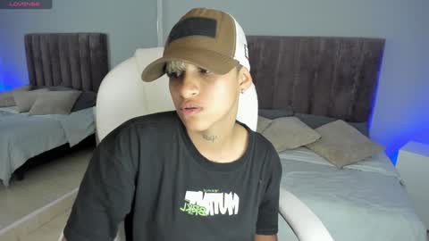 Dominick  online show from January 2025 08:21:02 PM