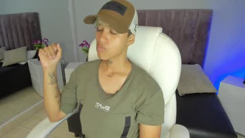 Dominick  online show from January 2025 09:19:01 PM