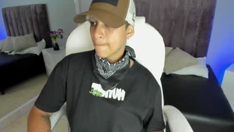 Dominick  online show from January 2025 11:46:01 PM