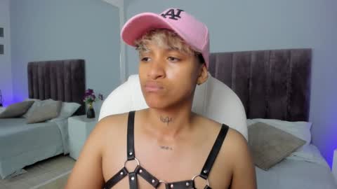 Dominick  online show from February 2025 08:42:02 PM