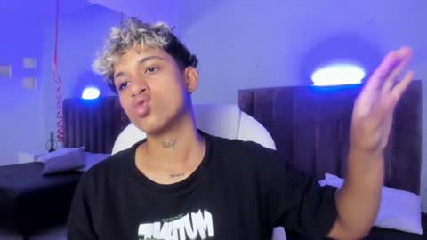 Dominick  online show from February 2025 08:52:02 PM