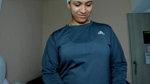 Dominick  online show from September 2025 04:34:02 AM