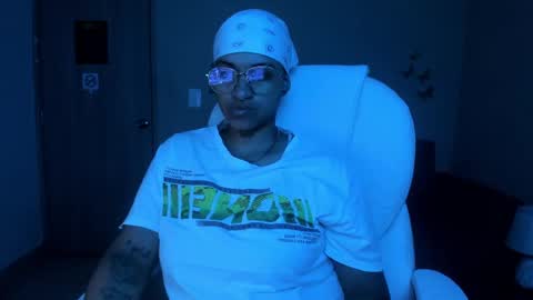 Dominick  online show from October 2025 11:58:02 PM