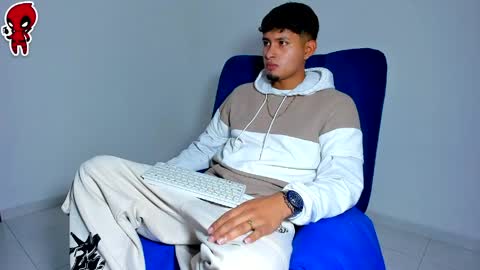  Dominic  online show from April 2026 11:35:01 PM