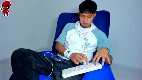  Dominic  online show from April 2026 01:32:01 AM