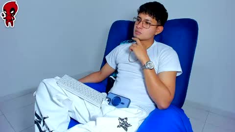 Snapshot of dominick_king chatting on May 2026 12:38:01 AM Dominic online show from May 2026 12:38:01 AM