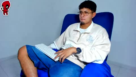Snapshot of dominick_king chatting on May 2026 01:57:02 AM Dominic online show from May 2026 01:57:02 AM