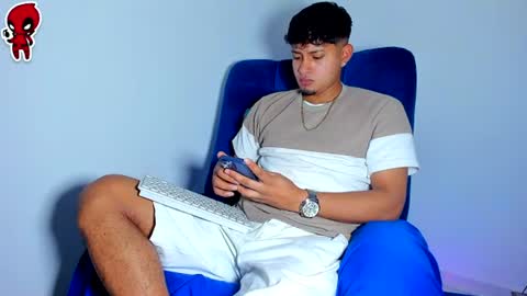 Snapshot of dominick_king chatting on June 2026 12:32:02 AM Dominic online show from June 2026 12:32:02 AM