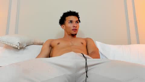 Dominick Star online show from December 2024 09:50:02 AM