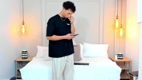 Dominick Star online show from December 2024 04:19:01 AM