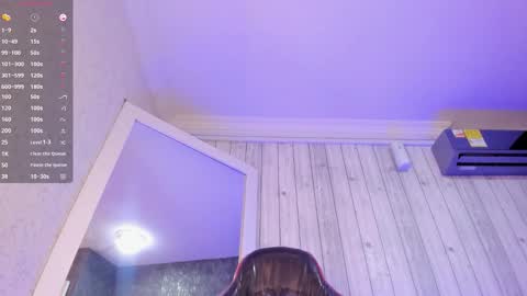 Dominicscott online show from November 2025 01:43:01 PM