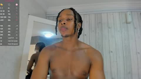 Snapshot of dominicsccott chatting on June 2026 12:33:01 PM Dominicscott online show from June 2026 12:33:01 PM