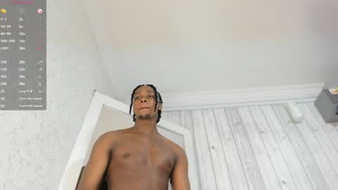 Snapshot of dominicsccott chatting on June 2026 01:11:01 PM Dominicscott online show from June 2026 01:11:01 PM