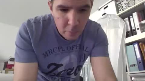 Snapshot of dominik_home chatting on May 2026 09:25:02 AM dominik_home online show from May 2026 09:25:02 AM