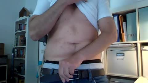 Snapshot of dominik_home chatting on June 2026 11:12:02 AM dominik_home online show from June 2026 11:12:02 AM