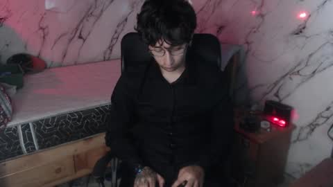 Snapshot of dominus_kane chatting on April 2026 04:57:02 AM dominus_kane online show from April 2026 04:57:02 AM