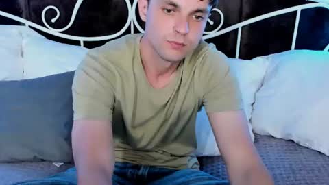 Snapshot of don_di chatting on July 2026 03:30:01 PM Don online show from July 2026 03:30:01 PM