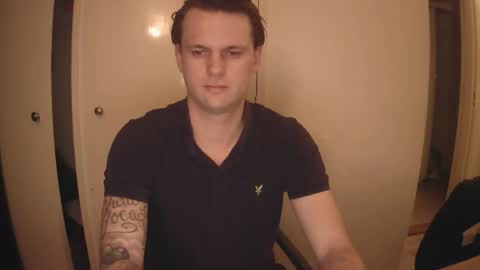 Snapshot of donn053 chatting on April 2026 07:25:01 PM Papi online show from April 2026 07:25:01 PM