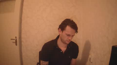 Snapshot of donn053 chatting on April 2026 10:34:02 PM Papi online show from April 2026 10:34:02 PM