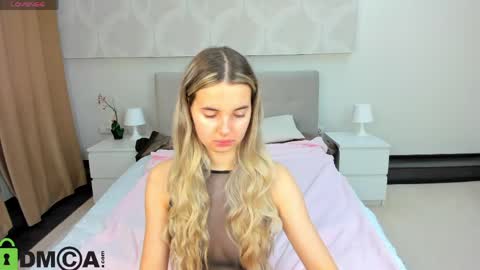 Donna On GMT2 Mon-Fri 3-9 AM online show from April 2026 11:52:02 PM