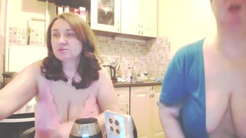 Tatiana 43 curvy sexy body and Joanna redhead 39 years online show from January 2025 07:01:02 PM