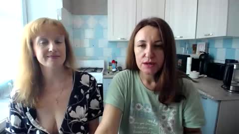 Tatiana 43 curvy sexy body and Joanna redhead 39 years online show from September 2025 07:52:01 AM