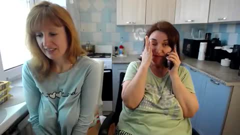 Tatiana 43 curvy sexy body and Joanna redhead 39 years online show from March 2026 09:17:01 AM