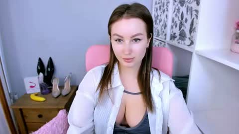 Snapshot of donnasensual chatting on July 2026 12:09:01 PM DonnaSensual online show from July 2026 12:09:01 PM