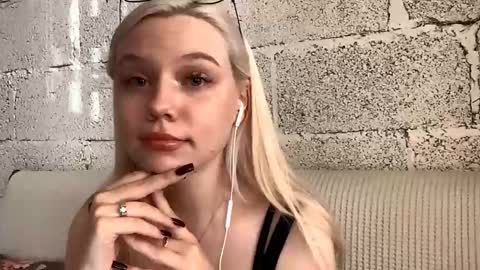 Snapshot of donnettakeblish chatting on October 2025 08:15:02 AM Stella online show from October 2025 08:15:02 AM