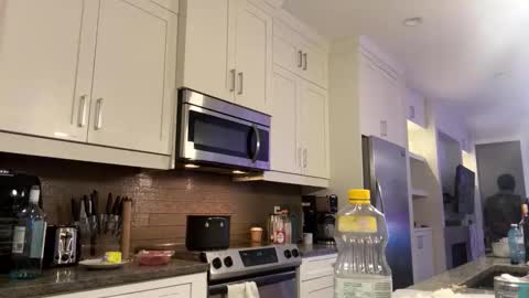 Donny online show from November 2025 09:17:02 AM